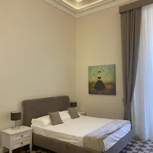 Domus Iole Nel Centro Storico , Catania Italy
