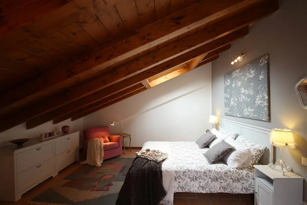 Snug Nest Apartment Como